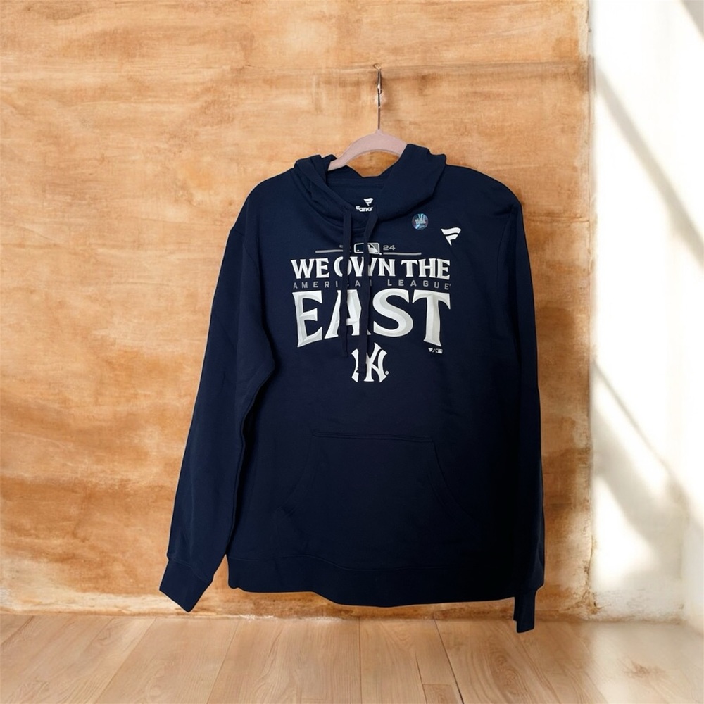 Fanatics Dark Blue Men's Hoodie with White Graphic
